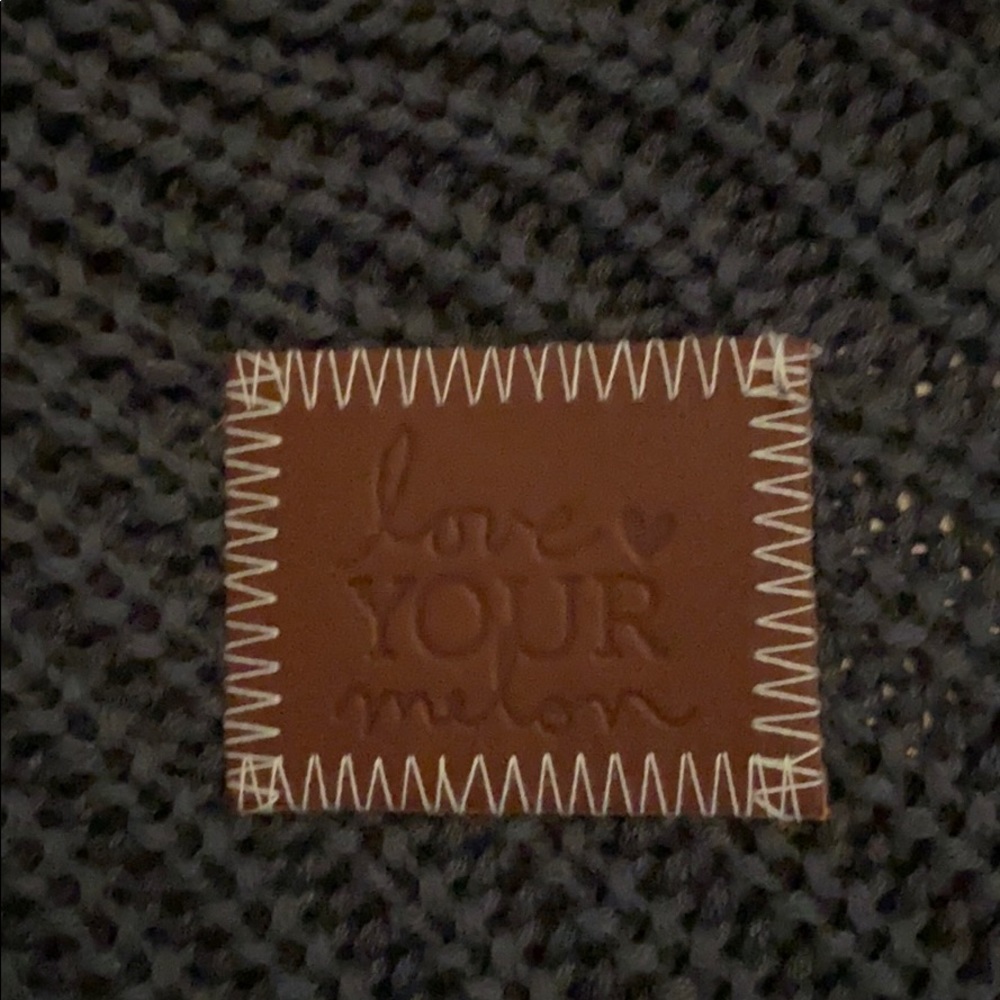 Love your melon shawl/poncho - Picture 2 of 3
